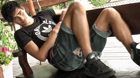 Гуттаперчаның порнофотосуреттері